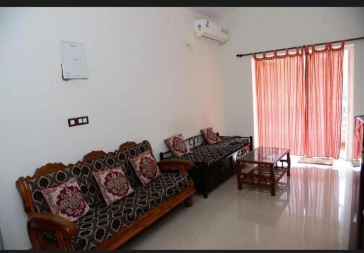 Cliff Heaven 2 Bhk Ac Apartment Orlim Zewnętrze zdjęcie
